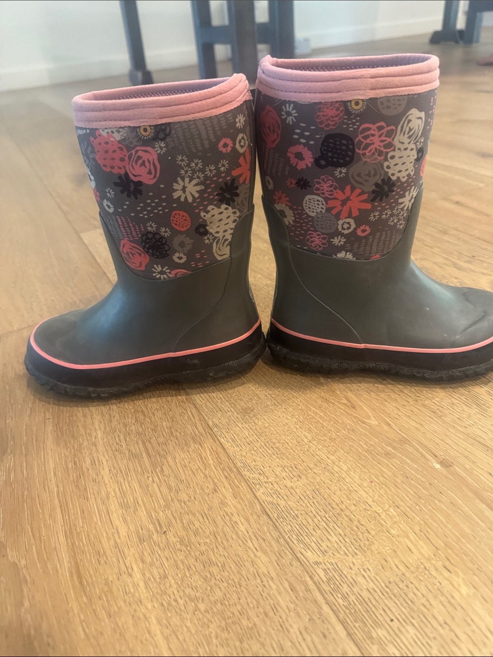 Bogs Kids Gray Floral Rain Boots with Pink Trim